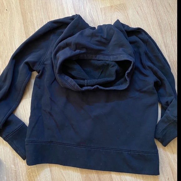 NWOT UNDER ARMOUR HOODIE - Picture 6 of 7